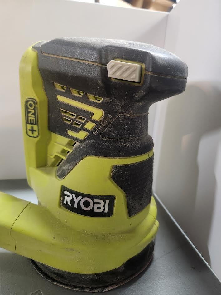 Ryobi PCL406B ONE+ 18V 5 in. Random Orbit Sander – Tool Only (Heavily Used)