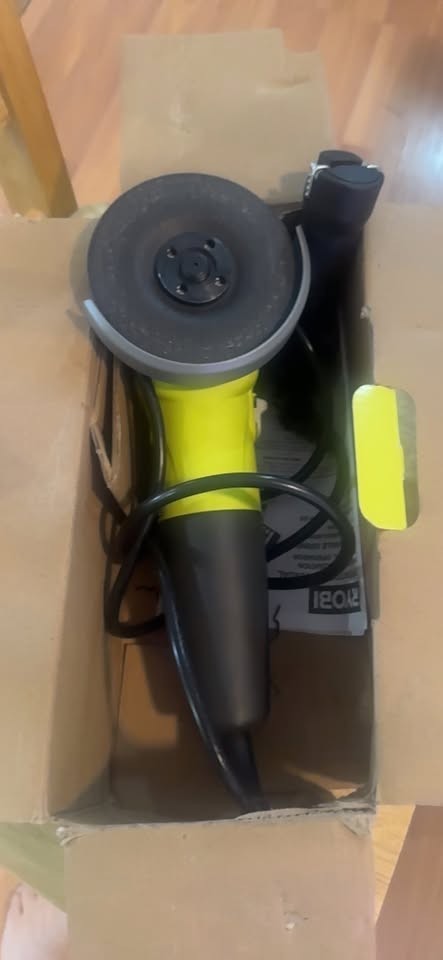 Ryobi AG4031G 5.5 Amp Corded 4-1/2 in Barrel Grip Angle Grinder w Wheel Handle