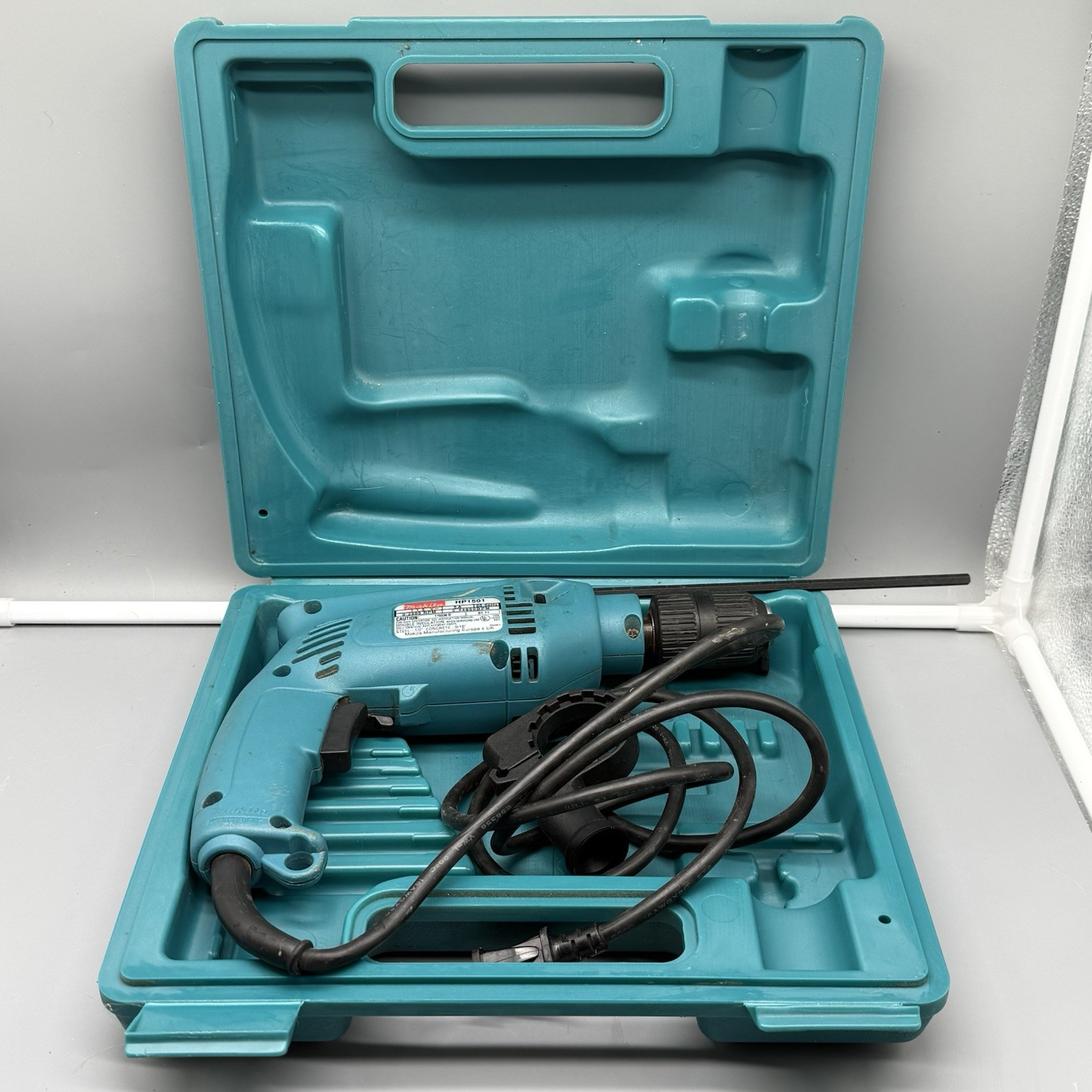 Makita Model HP-1501 115V 5AMP Hammer Drill 0-2800 RPM With Case