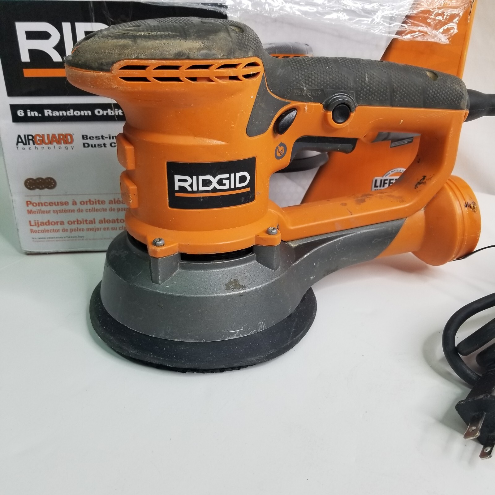 RIDGID 4 Amp Corded 6 in. Variable-Speed Dual Random Orbital Sander w/AIRGUARD 2