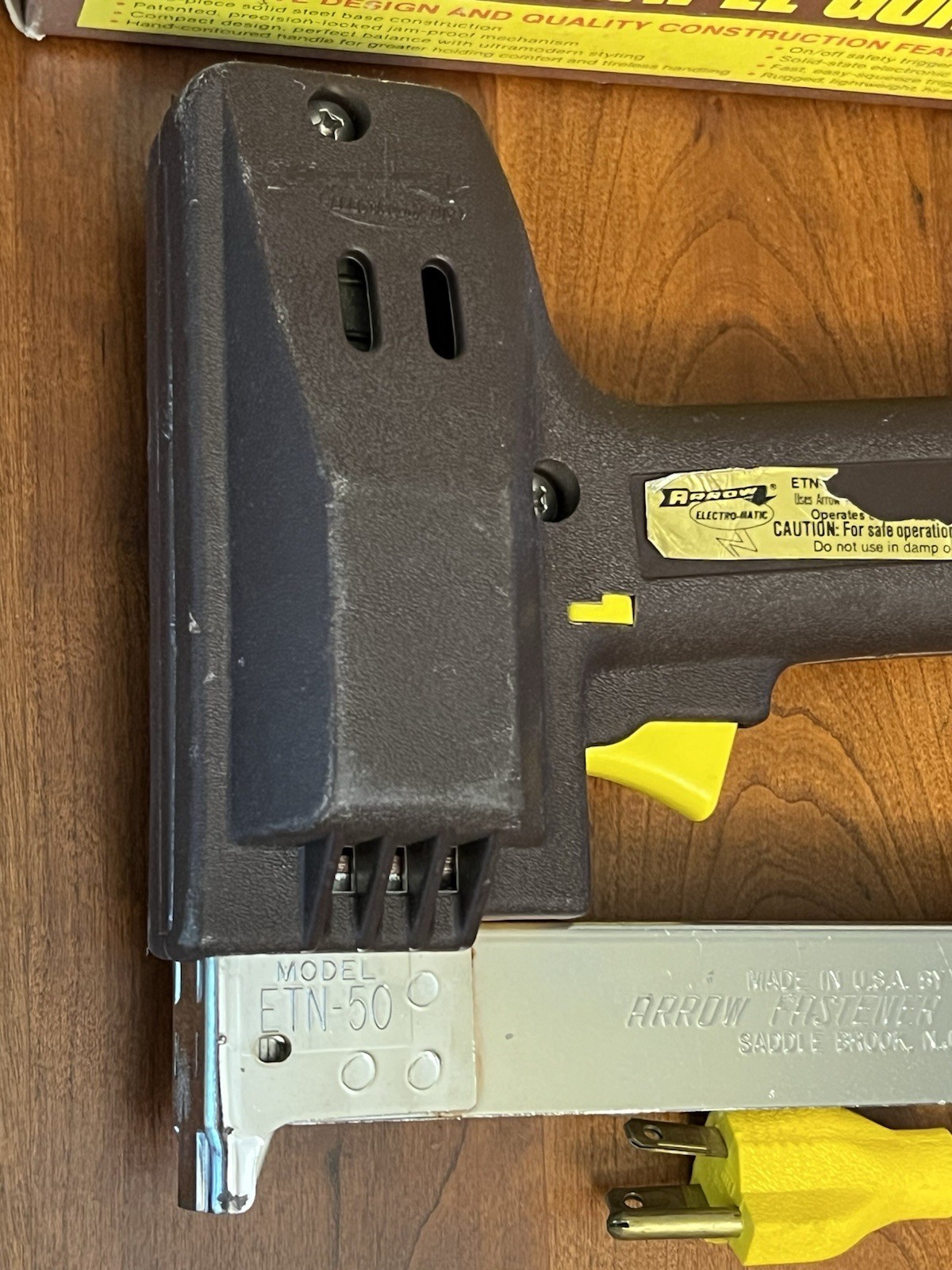 VTG Arrow ETN-50 Electric Staple Gun W/ Original Box ELECTRO-Matic TESTED WORKS