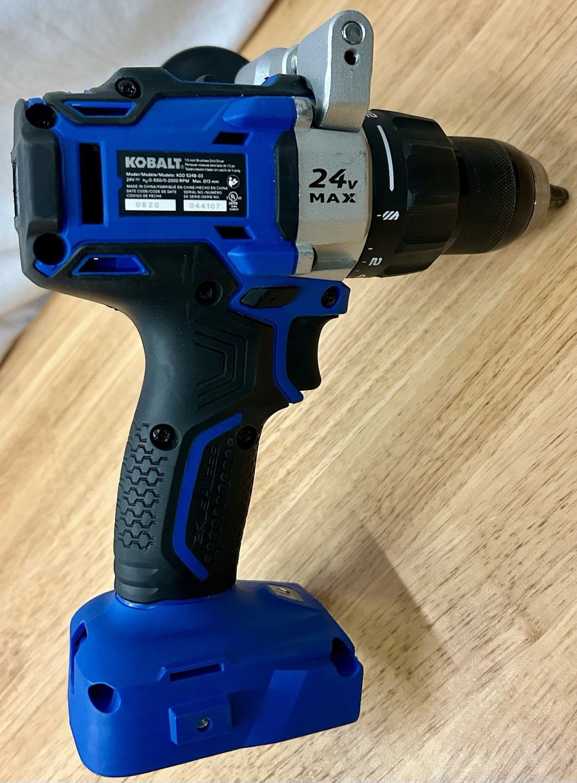 Kobalt 1/2inch Brushless Drill/Driver w/ Auxiliary Handle KDD 524B-03 + Charger