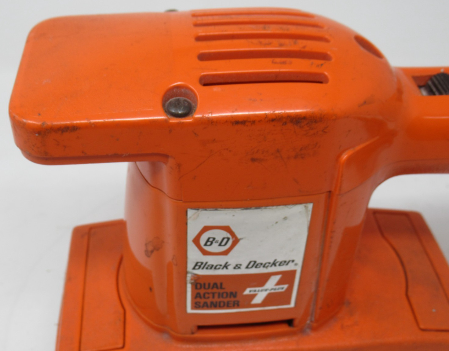BLACK & DECKER DUAL ACTION SANDER #7436, CORDED FINISHING SANDER 120V 2.8A, VTG