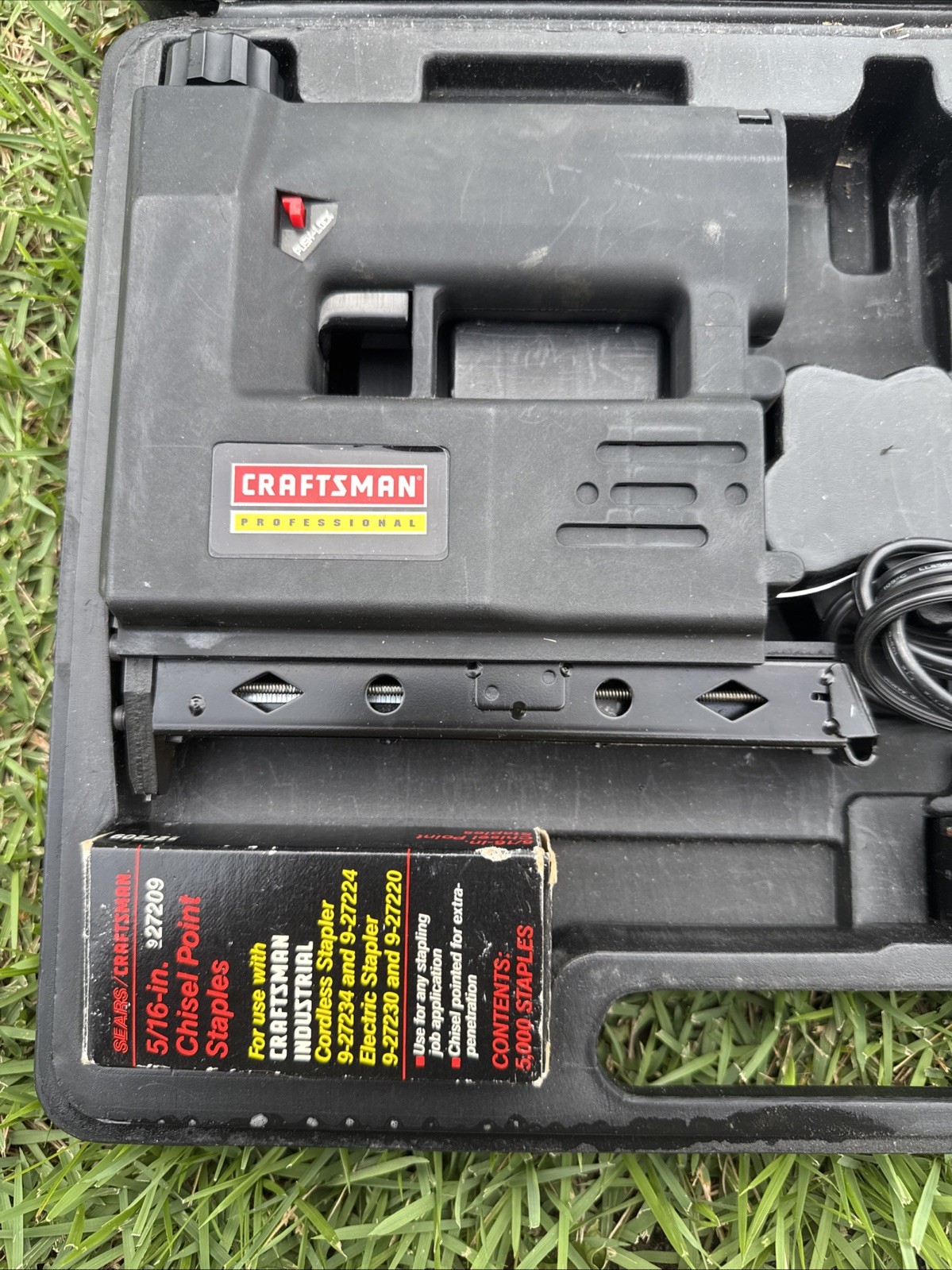 Craftsman Professional 9.6V Cordless Stapler 836.272350 Complete Kit