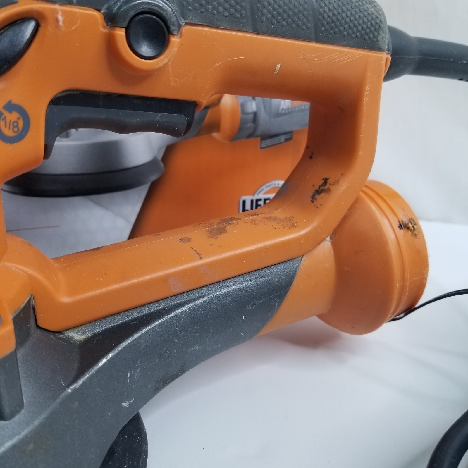 RIDGID 4 Amp Corded 6 in. Variable-Speed Dual Random Orbital Sander w/AIRGUARD 2