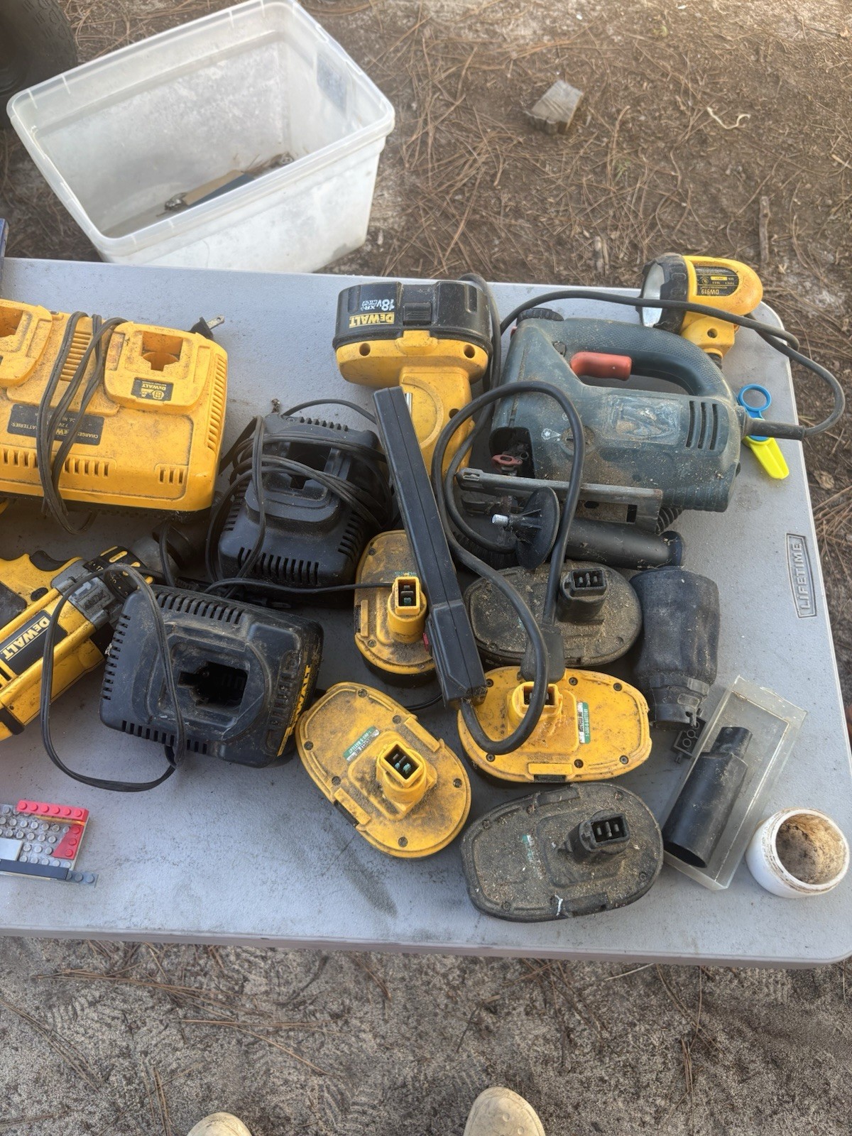 DEWALT 18V Cordless Power Tool Set w/ Battery Included, Yellow/Black untested