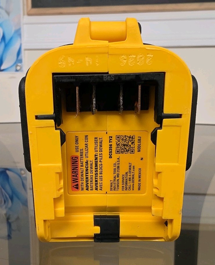 DeWalt DCS356B 20V MAX XR BL Li-Ion 3-Speed Oscillating Tool (Tool Only)