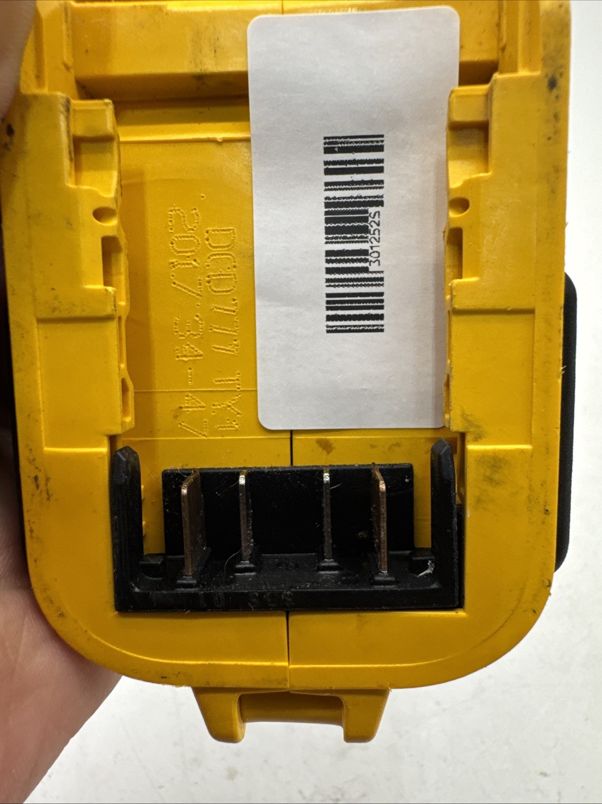 DEWALT DCD777 20V Cordless Compact Drill Zi17