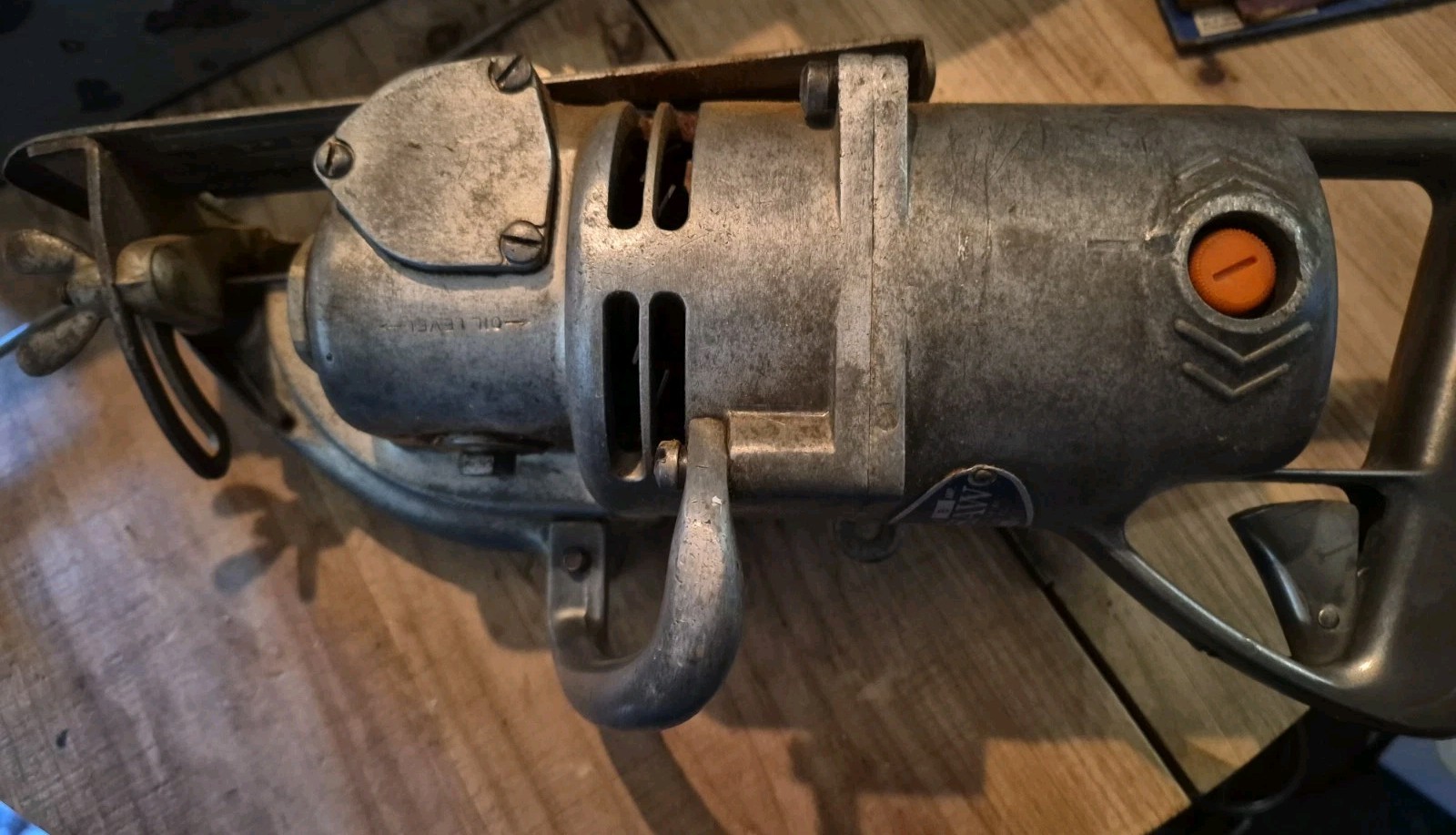 Vintage Skil Saw Model 67 – Tool Box With 2 Extra Blades and Original Oil TESTED
