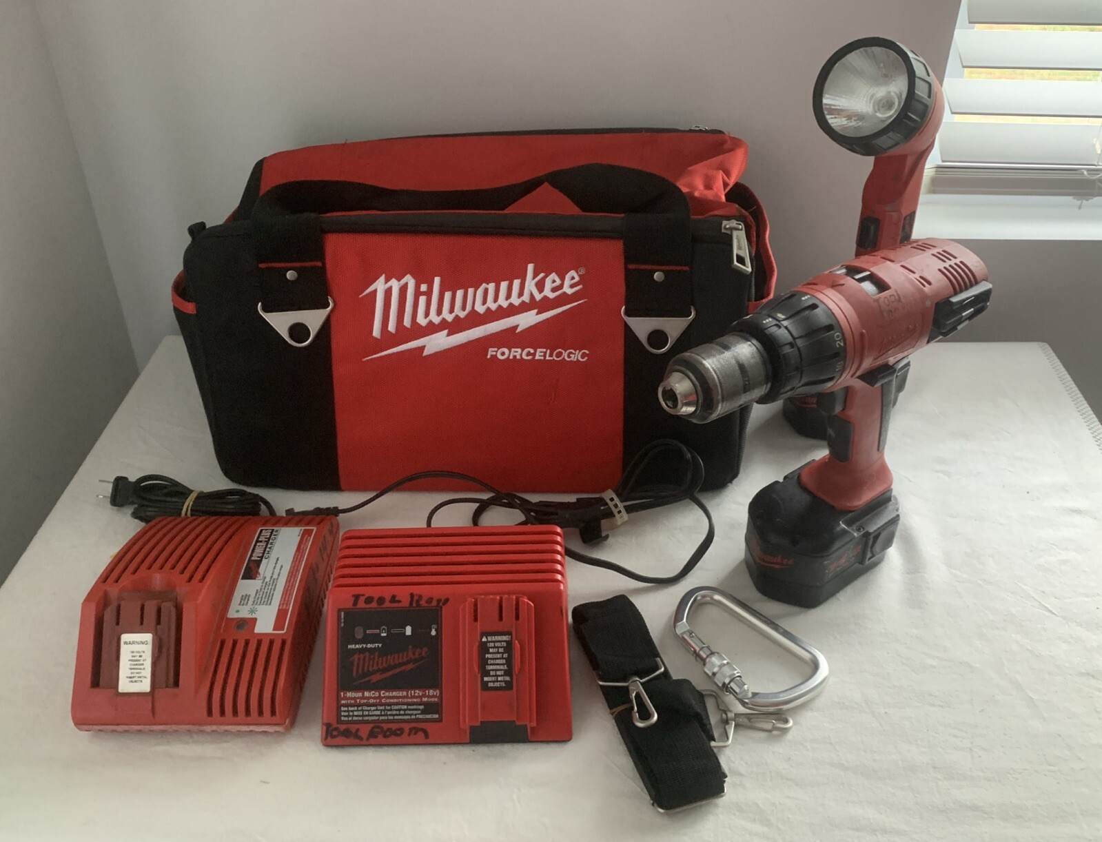 Milwaukee 0617-20 14.4V 1/2 (13mm) Cordless Driver&Power Plus Light 2batt,2chrg