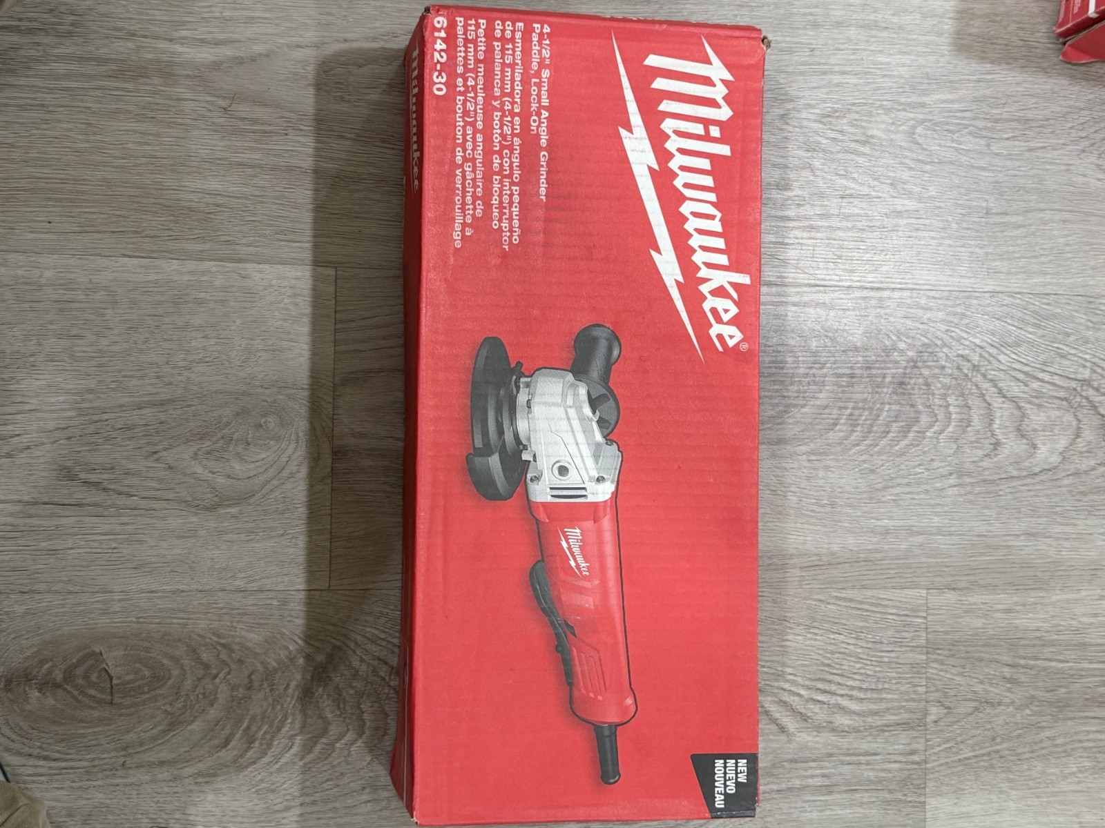 Milwaukee Tool 6142-30 11 Amp Corded 4-1/2&Prime; Small Angle Grinder W/Lock-On