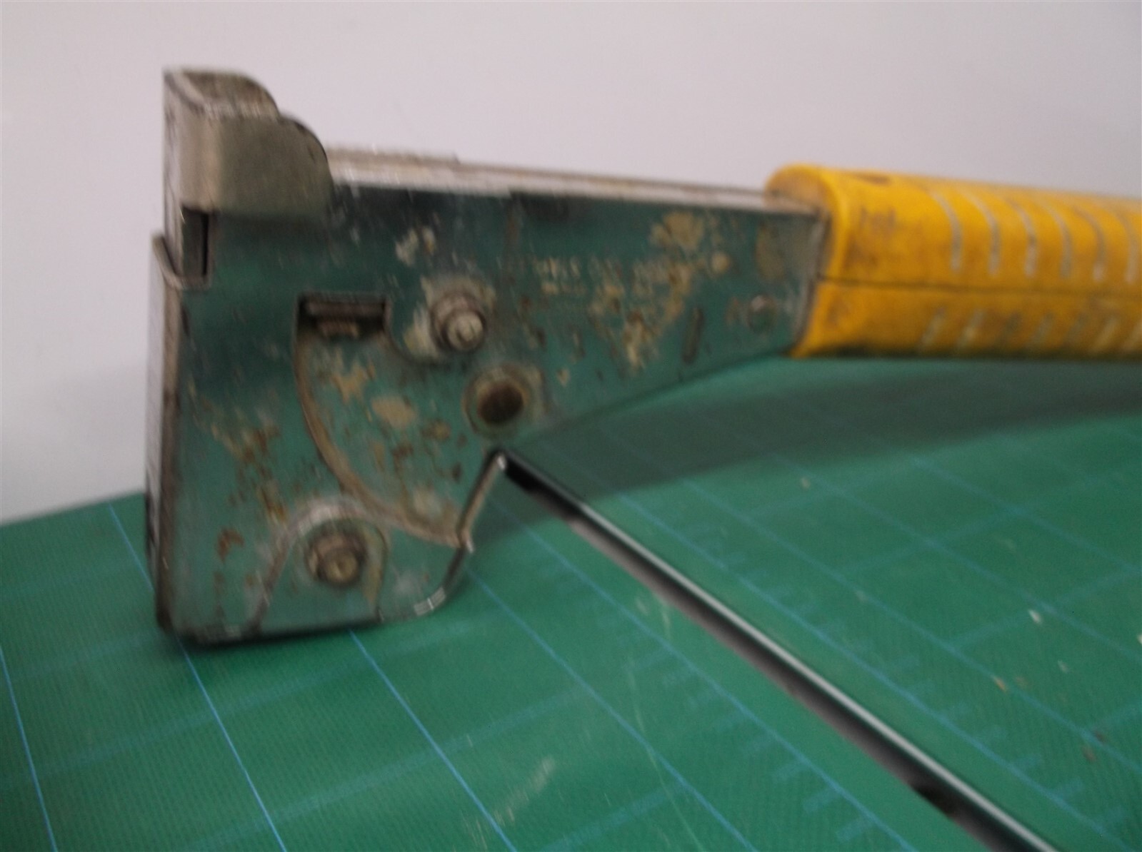 Arrow Heavy Duty Hammer Tacker Yellow Chrome HT50P