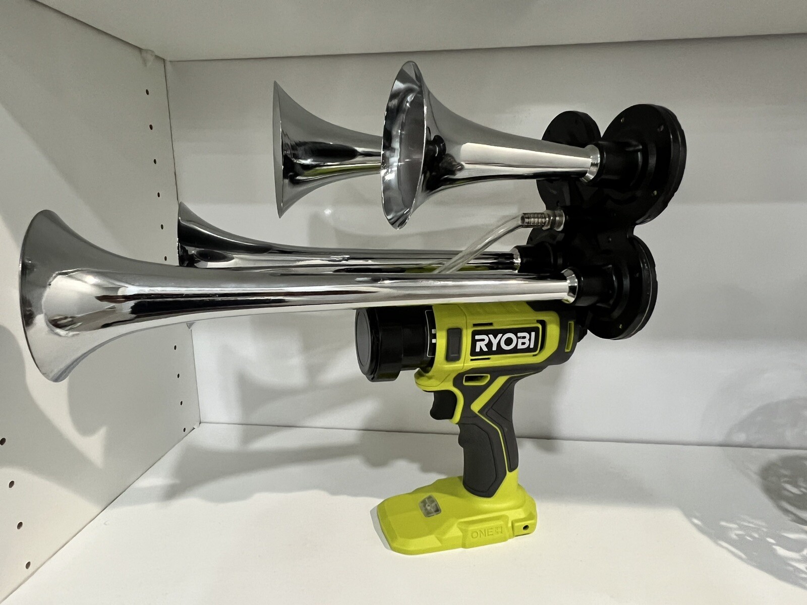 Ryobi 18v Quad Air Train Horn (chrome version)