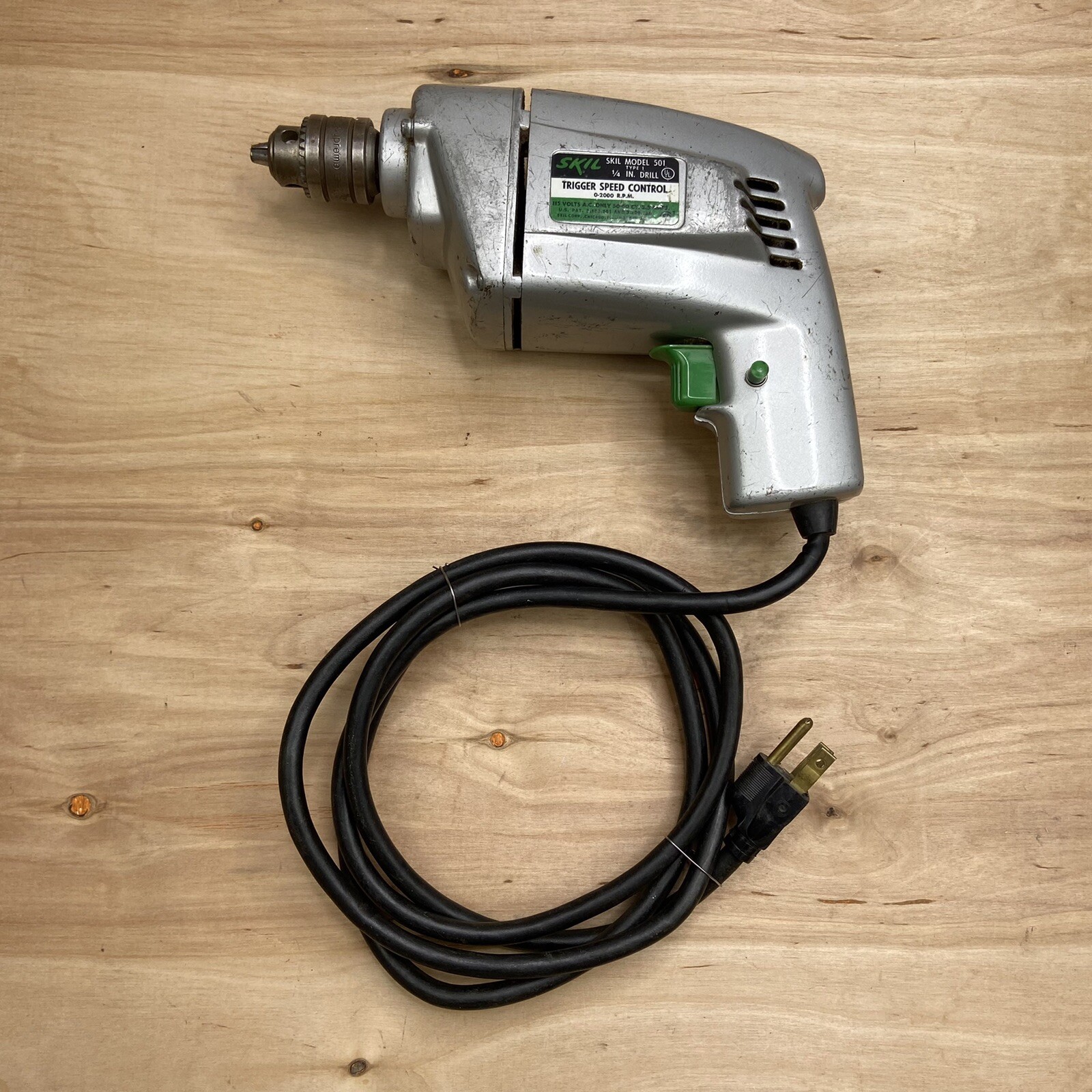 Vintage SKIL DRILL MODEL 501 1/4&Prime; ADJUSTABLE TRIGGER SPEED CONTROLS 0-2000 RPM