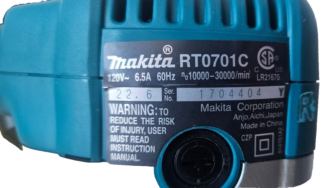 Makita RT0701C 1-1/4 HP variable speed Compact Router 120v Factory Reconditioned
