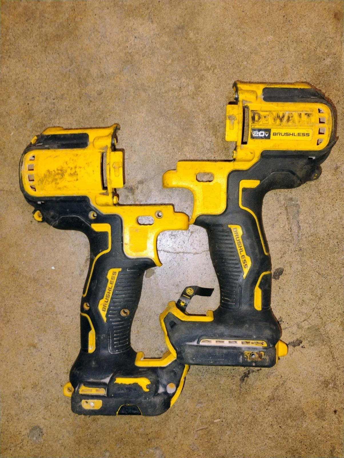 Dewalt DCD999B 20V Max XR 1/2 Hammer Drill plastic shell