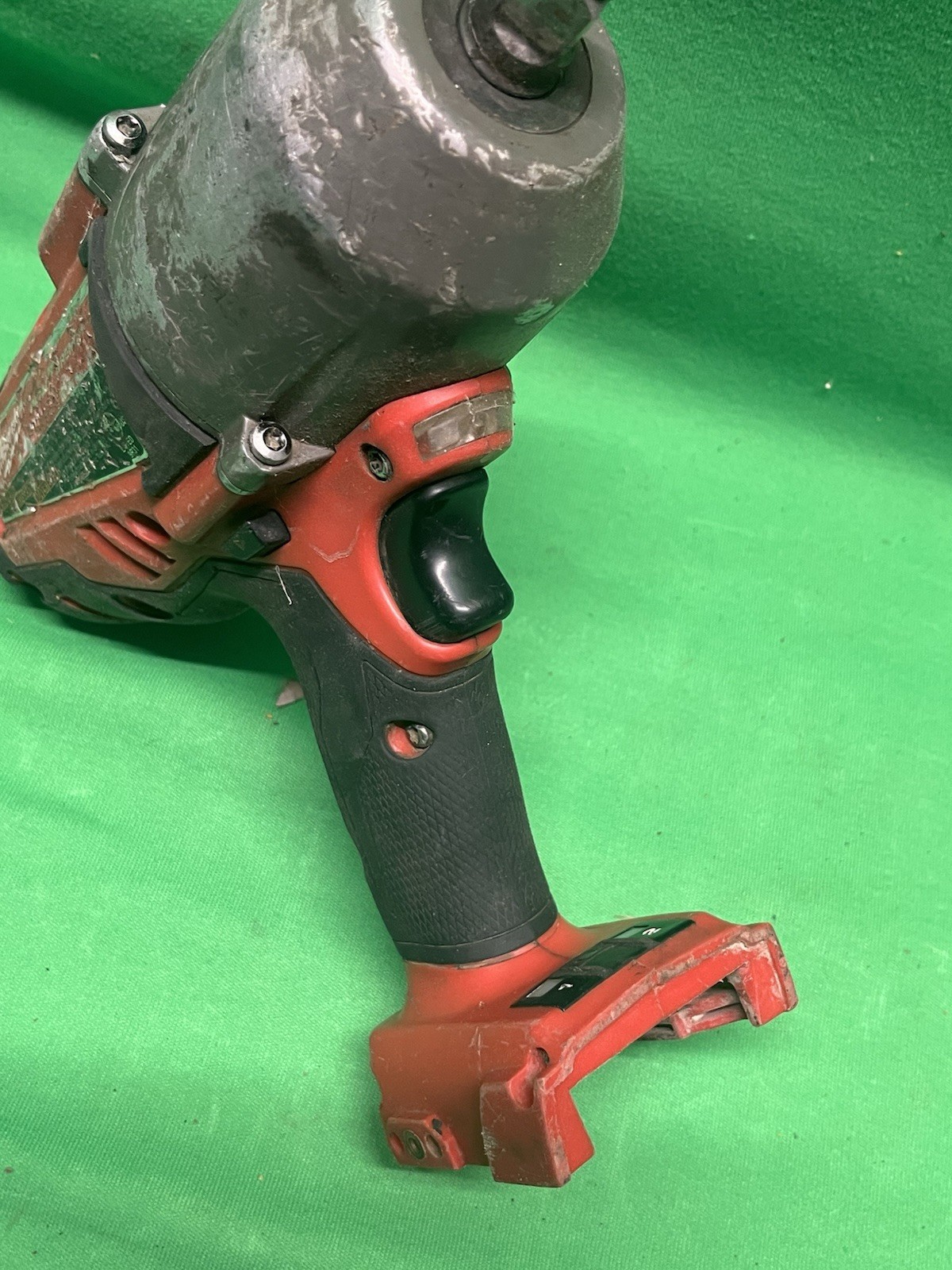 LOT 2 Milwaukee M18 FUEL 1/2&Prime; Impact Wrench 2763-20 2767-20 FOR PARTS OR REPAIR