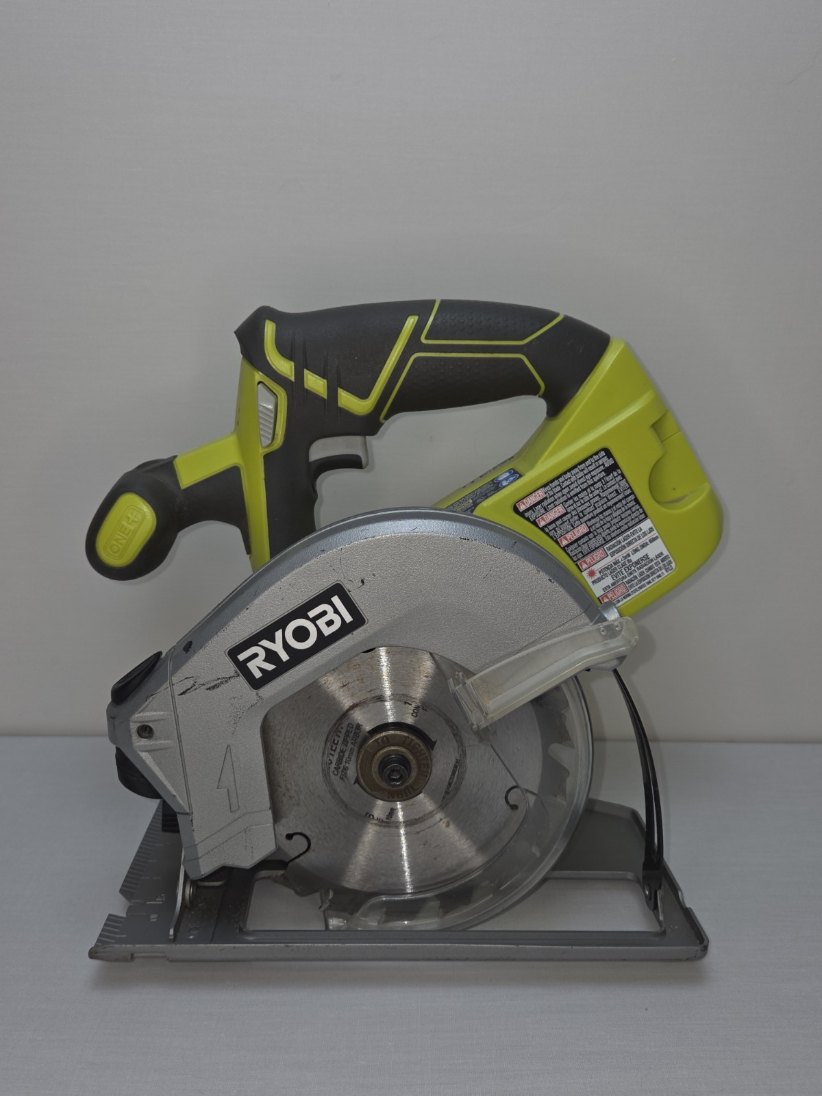 Ryobi P505 Circular Saw 5-1/2&Prime; Lithium-ion 18V cordless Bare Tool with Bag
