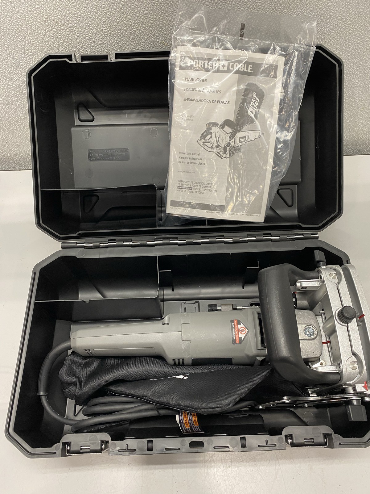 Porter Cable Biscuit / Plate Joiner With Hard Shell Storage Case, 557