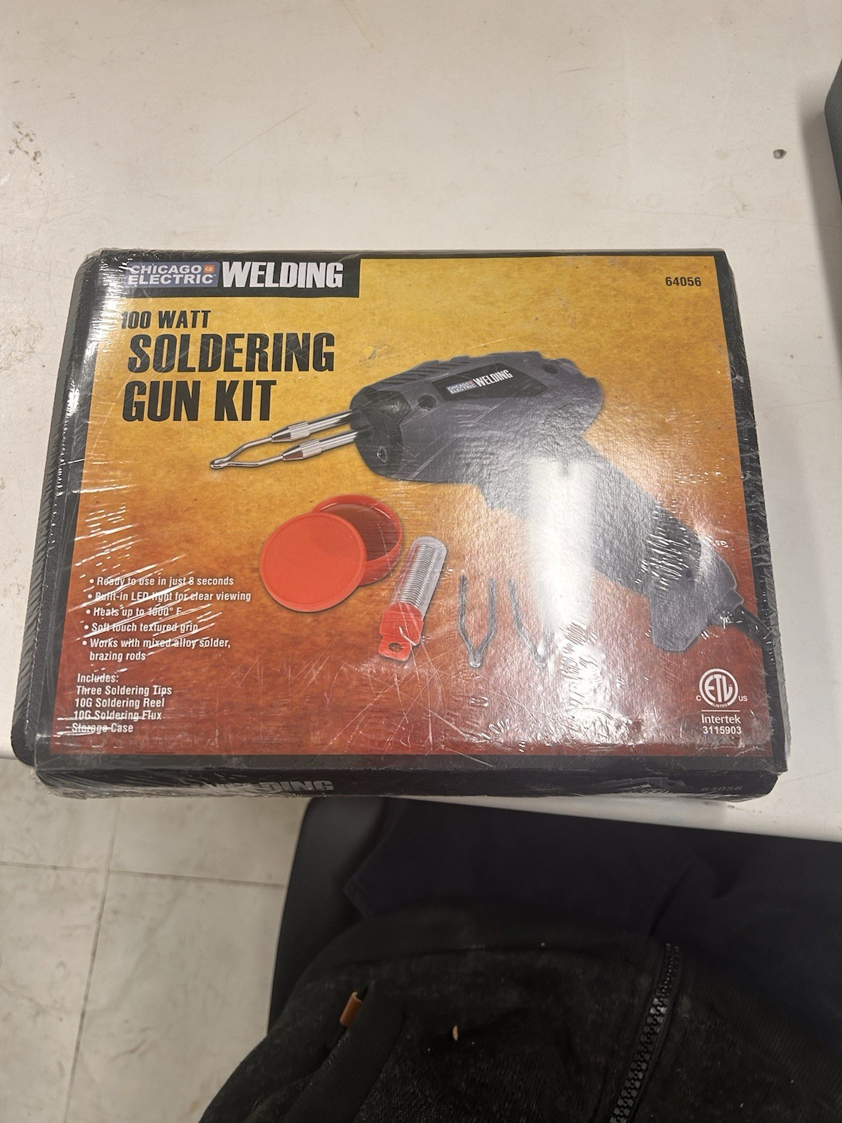 Chicago Electric Welding Soldering Gun Kit 100 Watt Built-in Led Light 1000° F