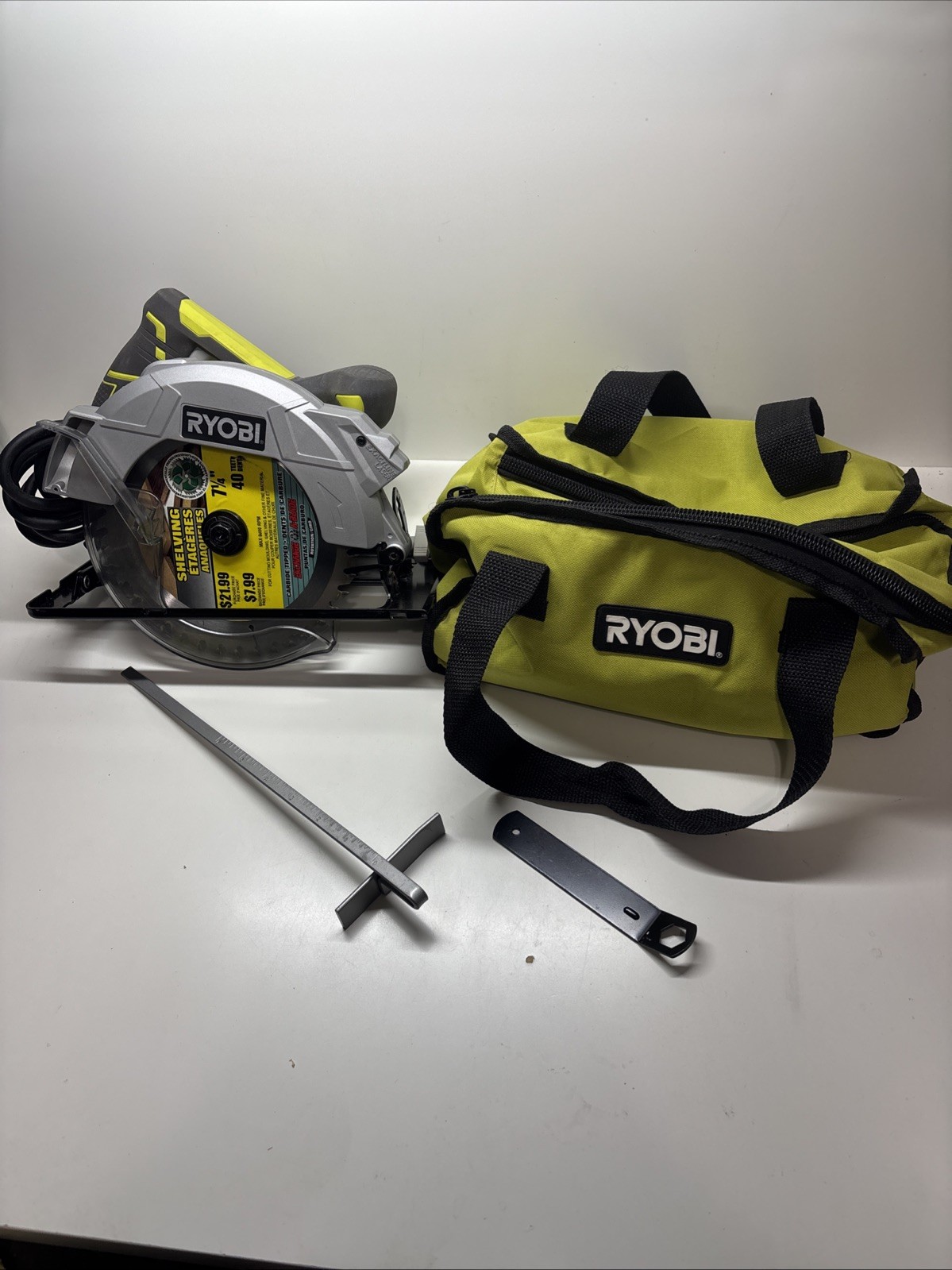 Ryobi CSB143LZ 14A 7-1/4&Prime; Circular Saw, 120V, 60Hz W/ Soft Case-Like New.