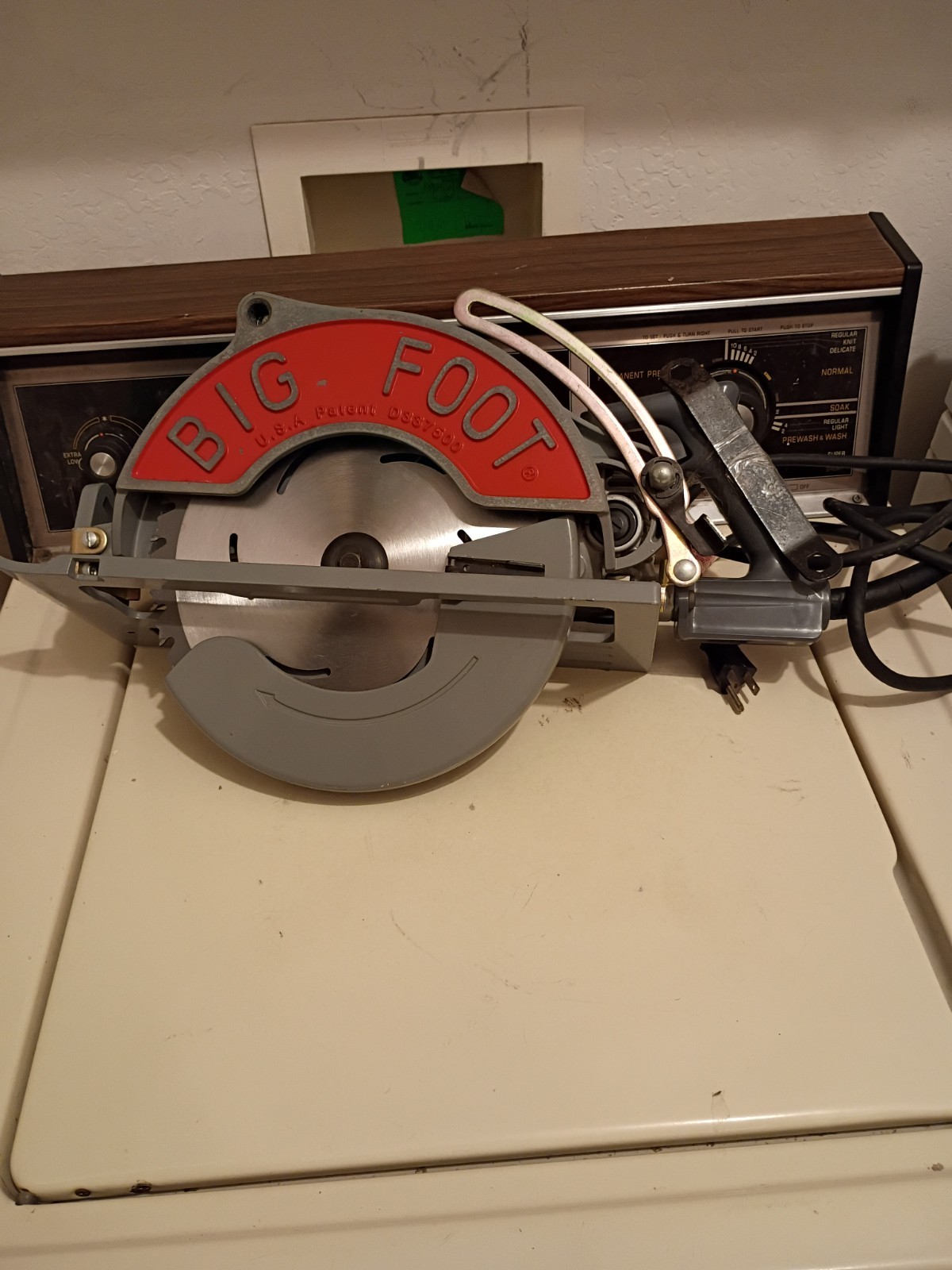 Bigfoot Skilsaw HD77 Worm Drive 13 Amp 10-1/4-Inch Blade New