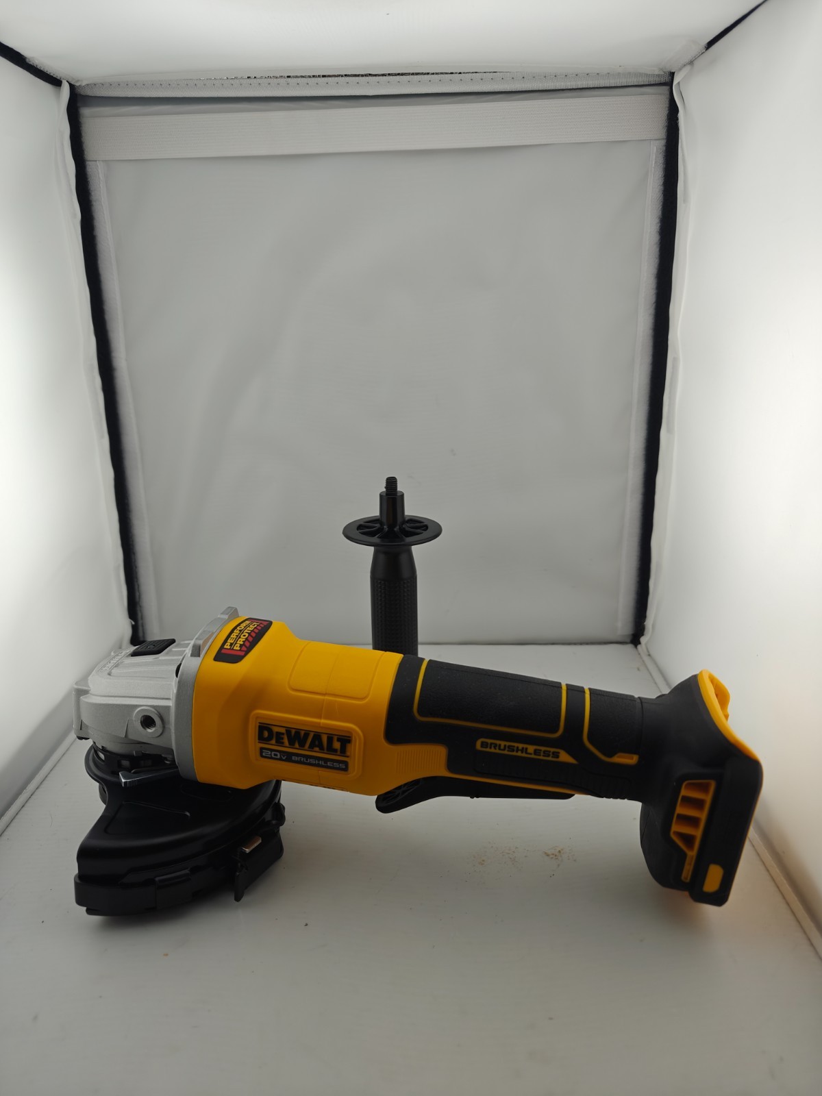 DeWALT DCG408 4.5-in 20V MAX Paddle Switch Brushless Angle Grinder – NEW