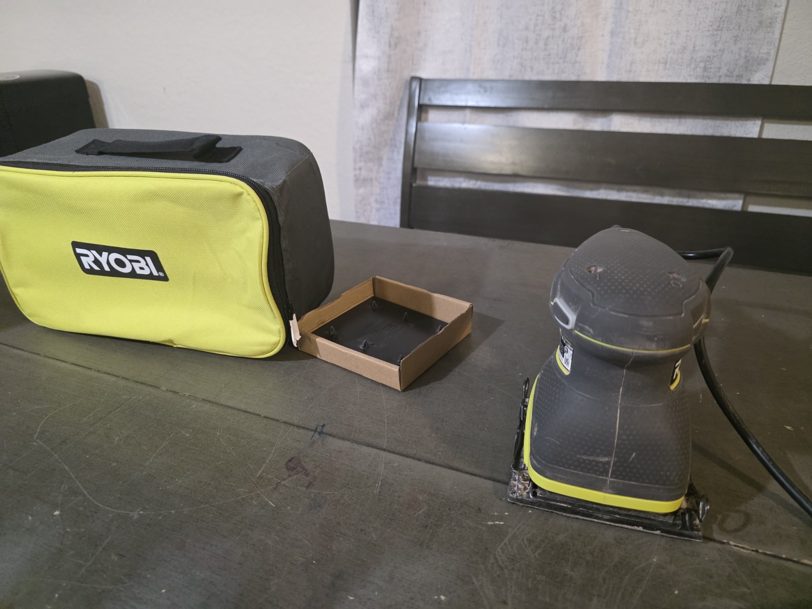 Ryobi RS652DG 5&Prime; Random Orbit Sander – Black/Green