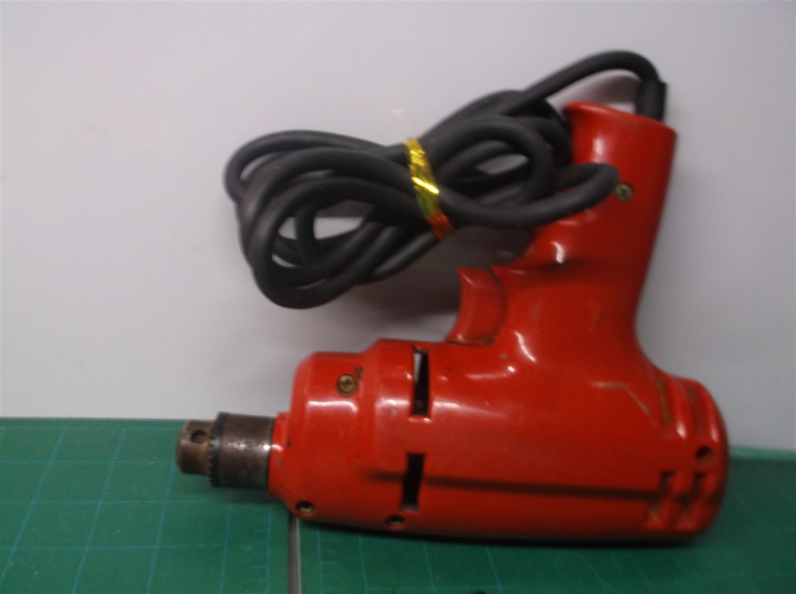 Wen 1/4&Prime; Double Insulated Drill Model 700 – 2.6 AMPS/120V.A.C. (Drill only)