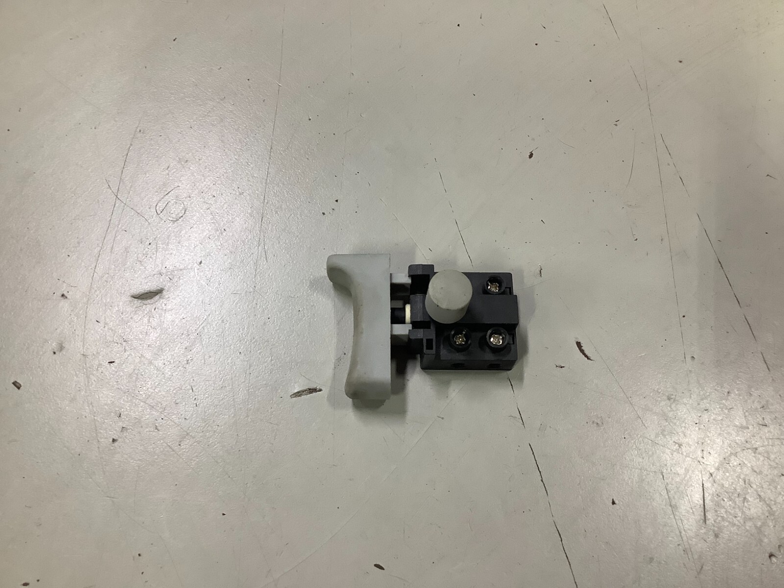 Ryobi HPL52 3 1/4” 6 Amp Portable Handheld Planer PART TRIGGER SWITCH