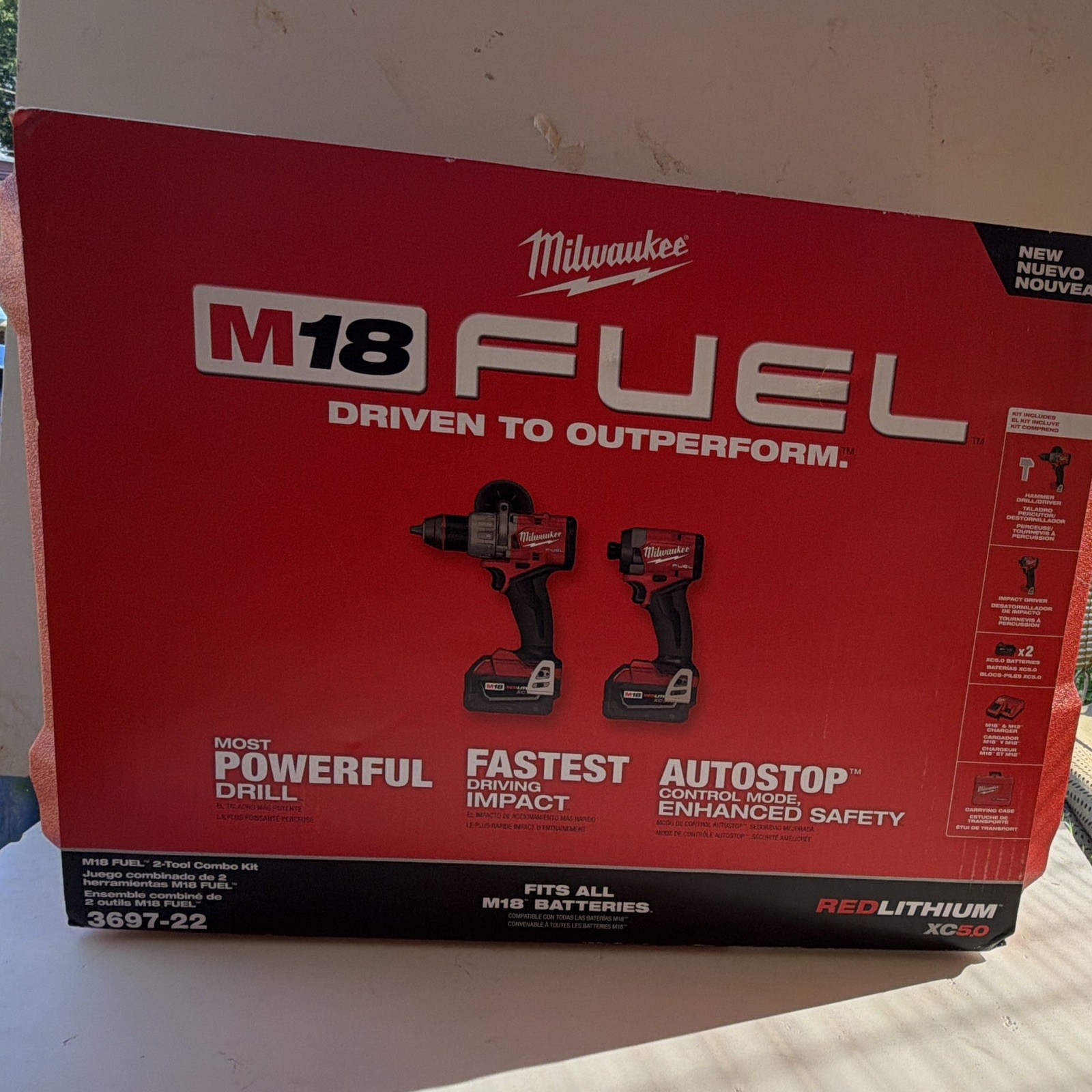 Milwaukee M18 FUEL 18m 2-Tool Combo Kit – Red (3697-22)