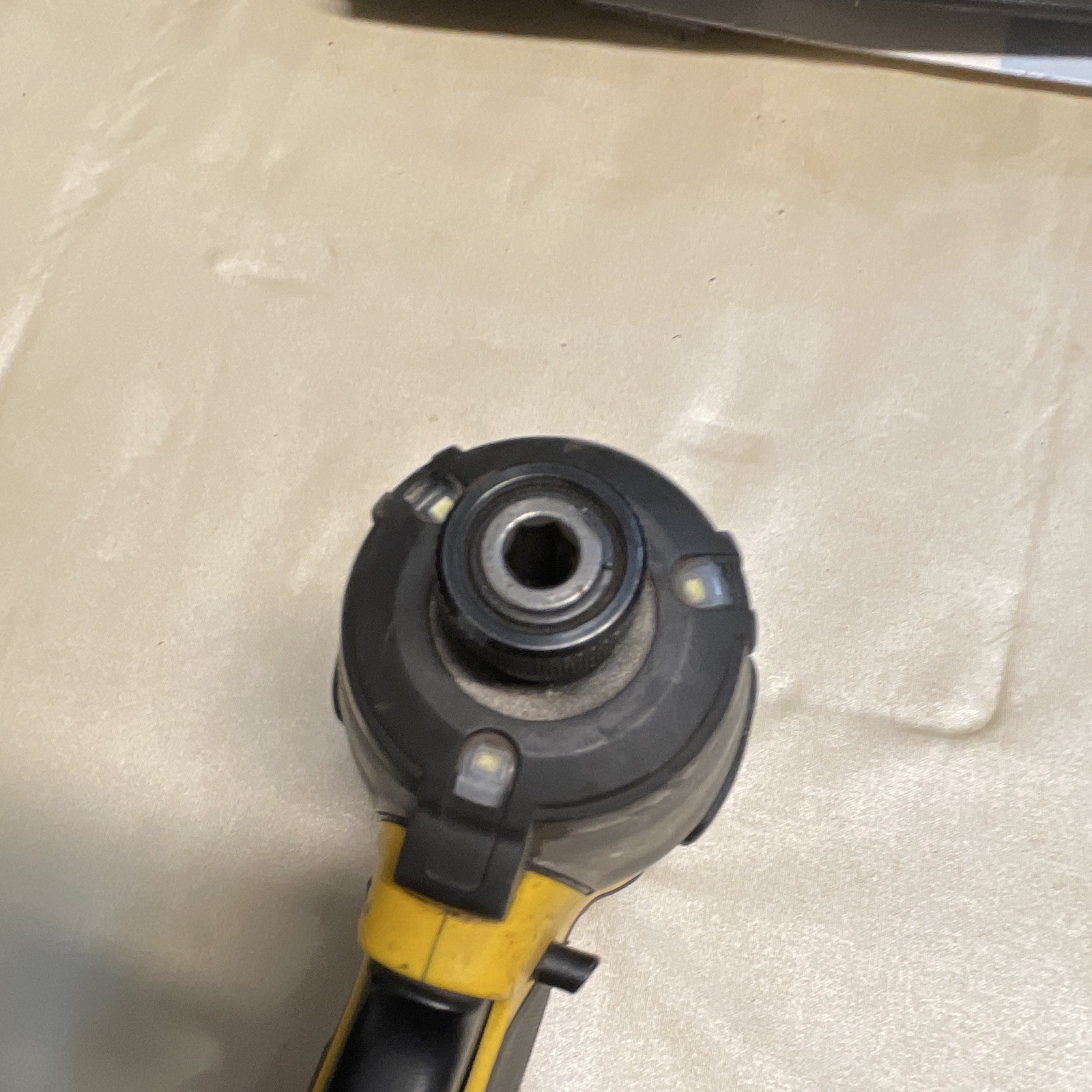 DEWALT DCF809 20V Brushless Compact 1/4 in Keyless Impact Driver Tool Only