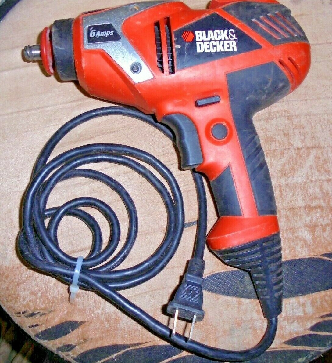 Black & Decker (DR350FD) 3/8 Inch Fast Drive 120 Volt 0-1500 RPM Corded Drill