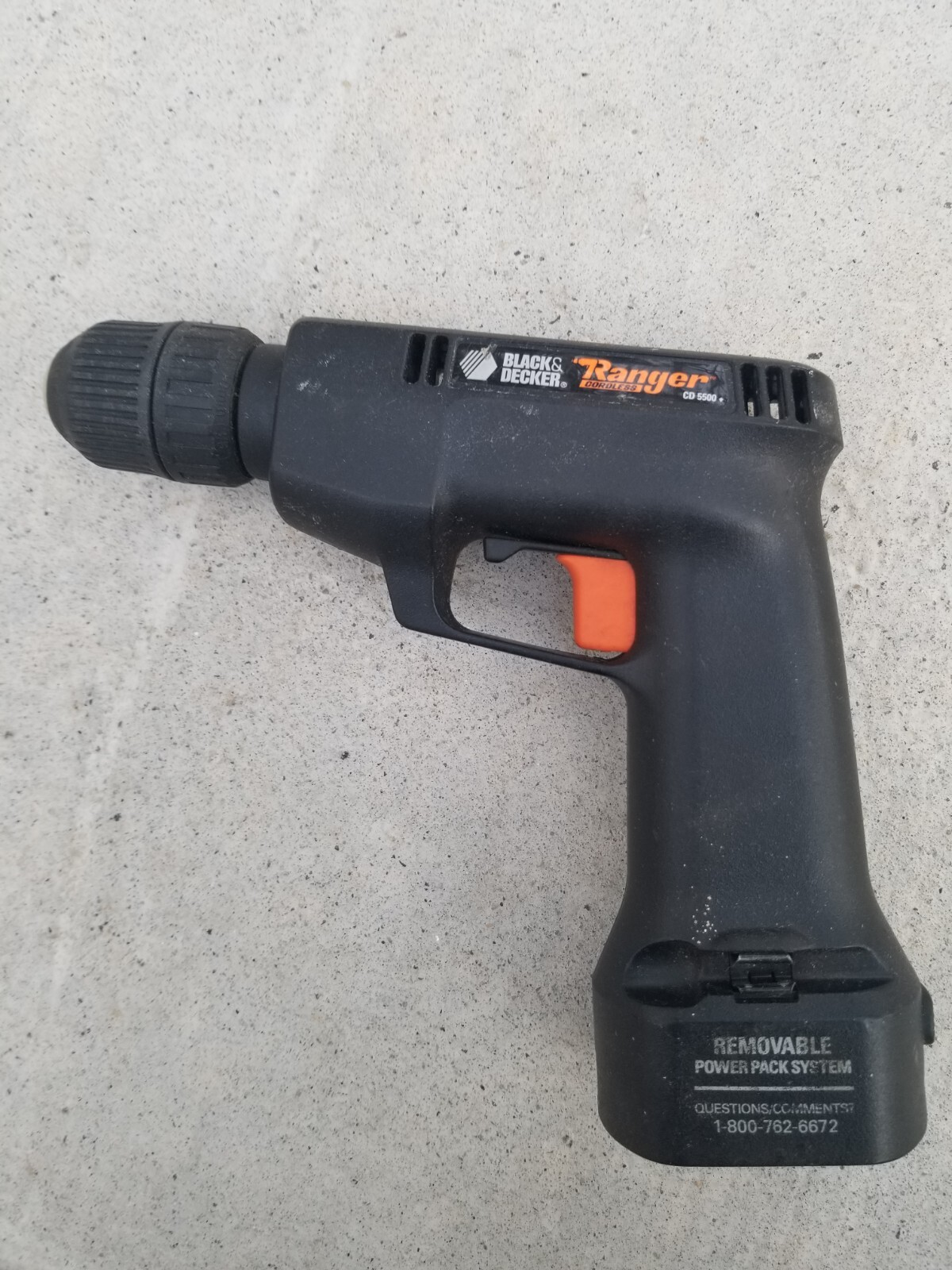 BLACK + Decker CD 5500 Ranger Cordless Drill 8.4 V Needs Battery