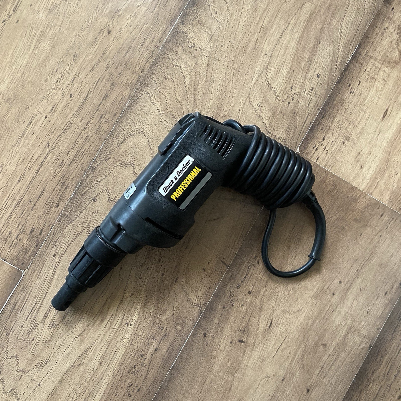 Black & Decker 2034 VSR Drywall Scrugun Screwdriver 0-4000 RPM 4.5A (B11)