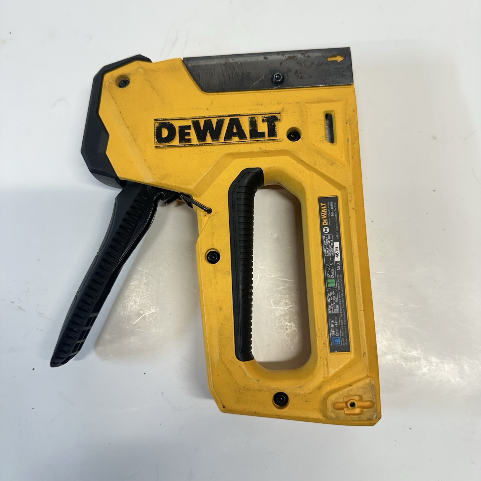 DEWALT 5-in-1 Multi-Tacker Stapler and Brad Nailer Multi-Tool DWHTTR310