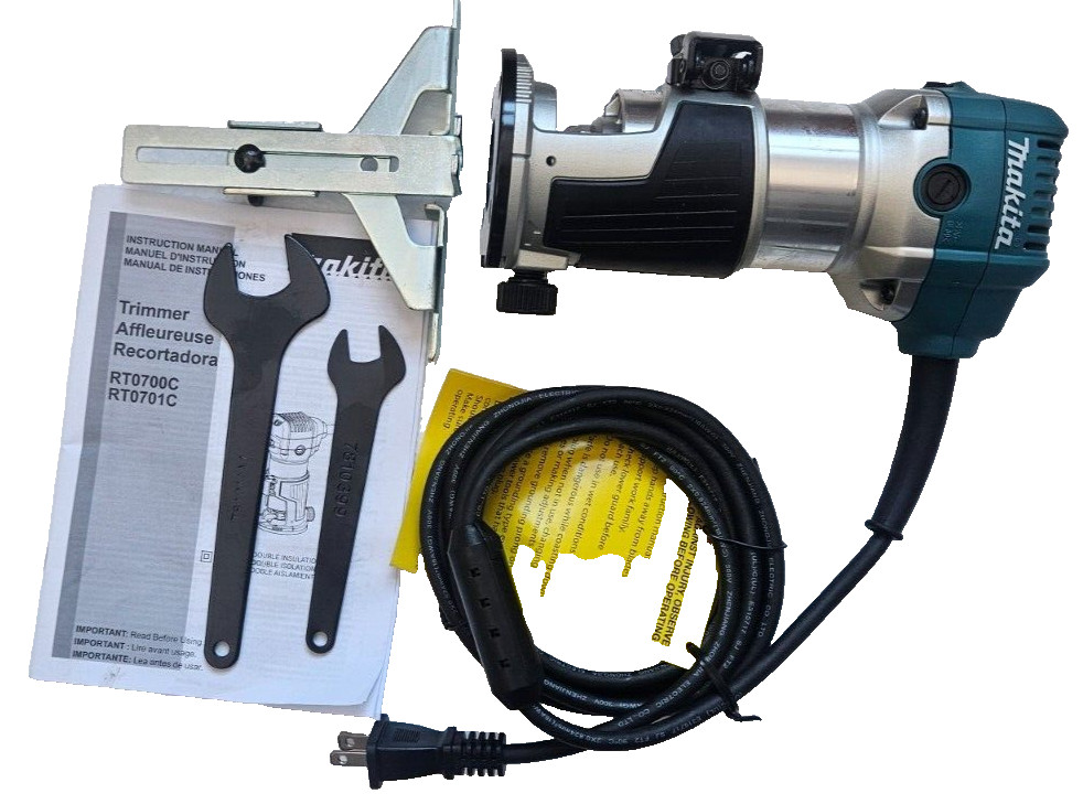 Makita RT0701C 1-1/4 HP variable speed Compact Router 120v Factory Reconditioned