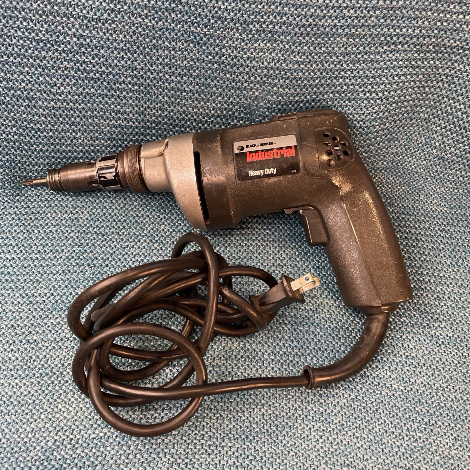 BLACK & DECKER H/D INDUSTRIAL VSR DRYWALL SCRUGUN DRILL 2054 MADE IN U.S.A.