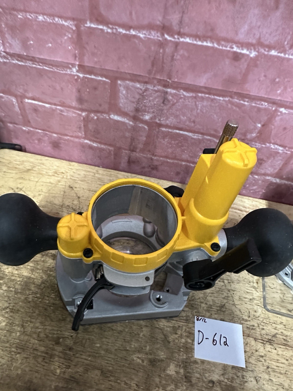 DEWALT DNP612 Plunge Base for Compact Router, Steel Rods for Smooth Stroke Used