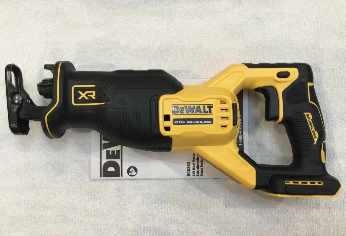 DeWalt DCS382B 20V MAX XR Brushless Cordless Reciprocating Saw, Tool Only